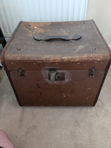 Vintage travel trunk - travel,