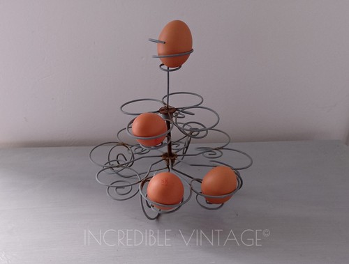 Vintage wire egg holder - egg,