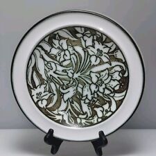 Wedgwood Tiger Lily 10.75"