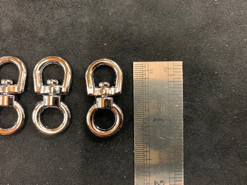 Swivels small medium - &,