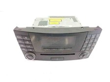 Mercedes-Benz E W211 Music