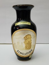 Art Of Chokin Black Porcelain Vase 24 K Gold Gilded Singapore Merlion Symbol