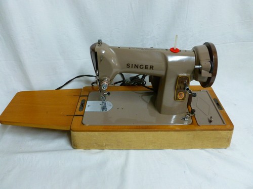Singer sewing machine - singer,