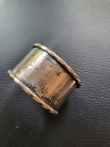 Individual vintage silver - individual,