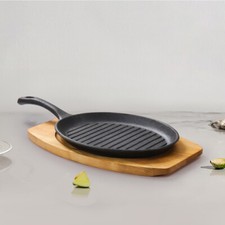 Cast Iron Sizzler Steak Serving Sizzling Plate Griddle Grill Pan and Wooden Base