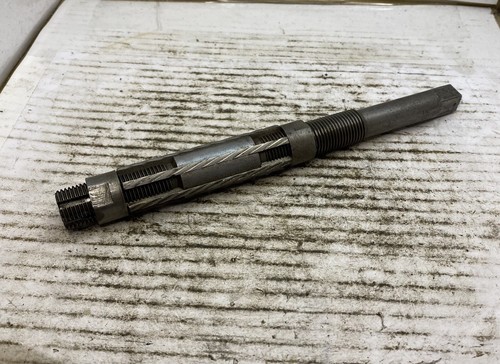 Adjustable hand reamers used - adjustable,