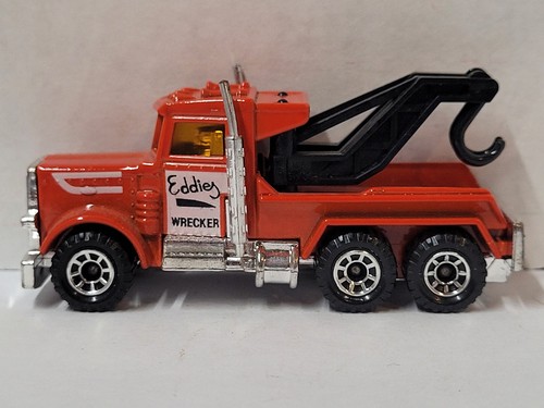 Matchbox peterbuilt wreck - matchbox,