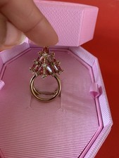 Swarovski Pyramid Curiosa