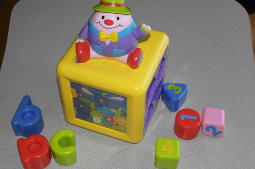 Humpty dumpty toy - humpty, music