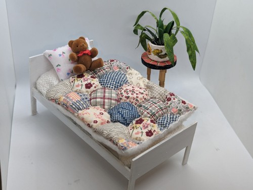 Scale dolls house simple - 1/12,