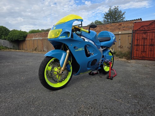Suzuki gsx rad motorcycle - suzuki, gsx-r