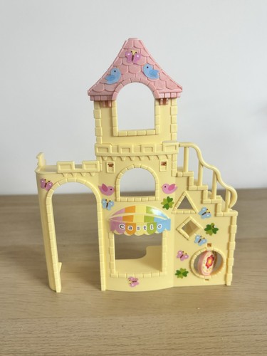 Sylvanian families playground - families,