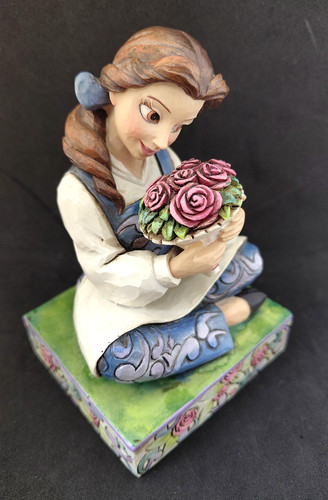 Disney traditions figurine - disney,