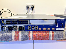 Router Juniper Networks MX5-T