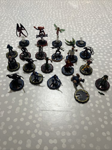 Heroclix figure bundle - figure,