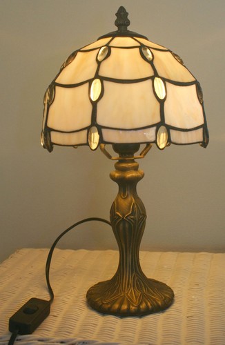 Tiffany style table lamp - style,