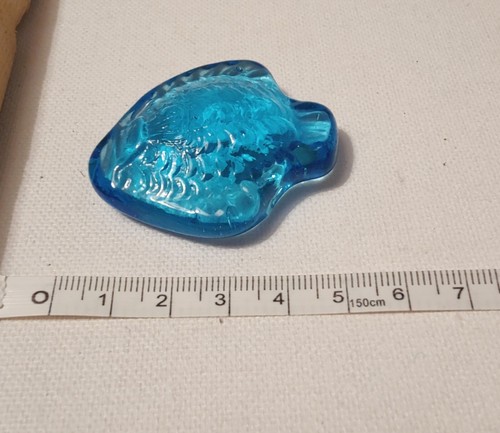 Blue glass fish ornament 5cm