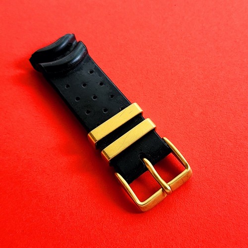 Citizen gold buckle - &, loops