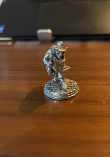 Discworld pewter miniature - discworld,