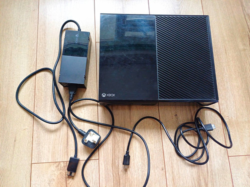 Xbox one original - one, console