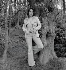 Lynda Bellingham 11" x 8.5" inch Glossy Photo No201