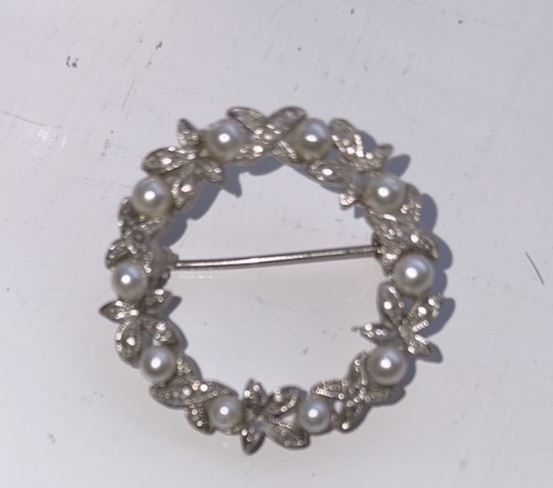 Vintage halo brooch - ,