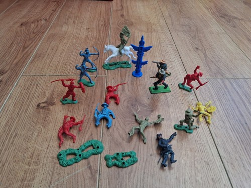 Plastic toy soldiers - plastic, &