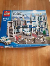 LEGO CITY: Police Station (7498)