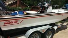 BOSTON WHALER Outrage 18' Boat