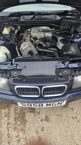 Bmw e36 8 complete - ,