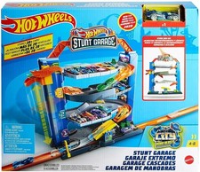 Hot Wheels Garage City Stunt Play Set Elevator to Upper Levels GNL70 NEW