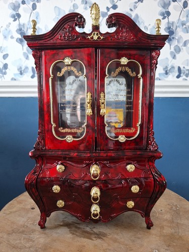 Antique red music - antique,