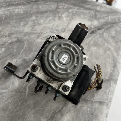 Bmw series f20 abs - bmw, pump