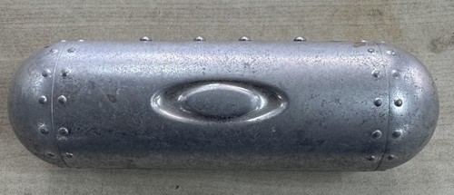 Oakley metal vault - metal,