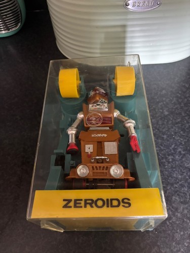 Zeroid 1968 robot - ,