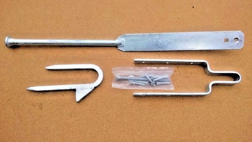 Spring fastener set with keep - spring,
