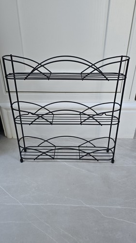 Wall mounted tier - tier, rack