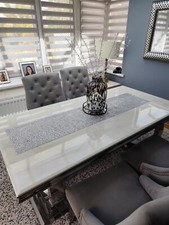 Cream Marble Dining Set –