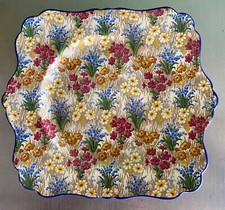 Grimwades Royal Winton Ivory 'Marguerite' Art Deco square cake plate 10 in