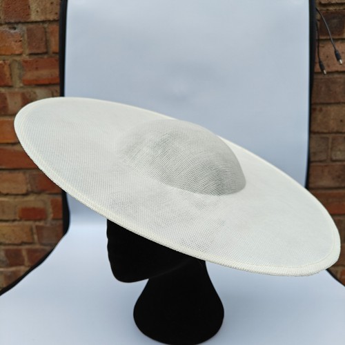 Ivory large fascinator - ivory,