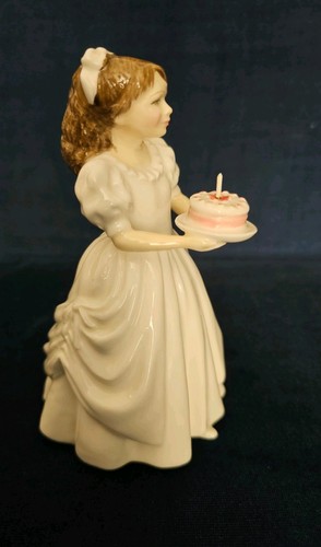 Royal doulton figurine - doulton,