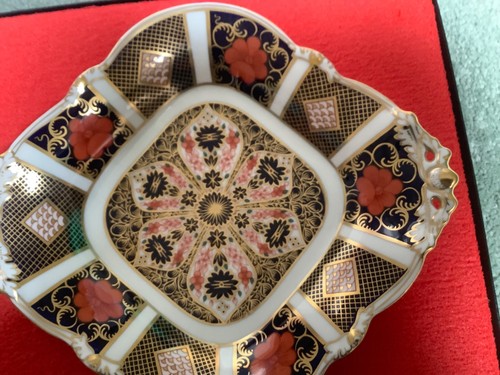 Royal crown derby plate - crown,
