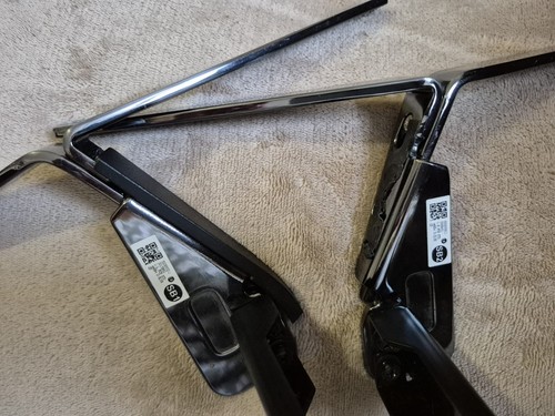 Genuine sony stand - genuine,