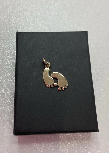 9ct yellow gold footprints - gold,