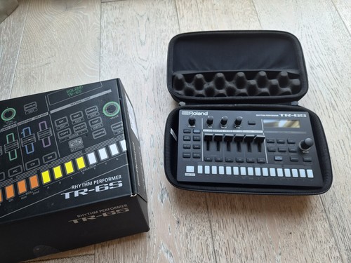 Roland rhythm performer - roland, tr-6s
