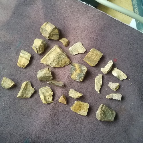 Tigers eye rough - rock, crystals