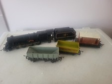 TRIANG PRINCESS LOCOMOTIVE AND