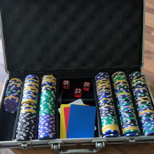 Redtooth 300 poker - poker, in