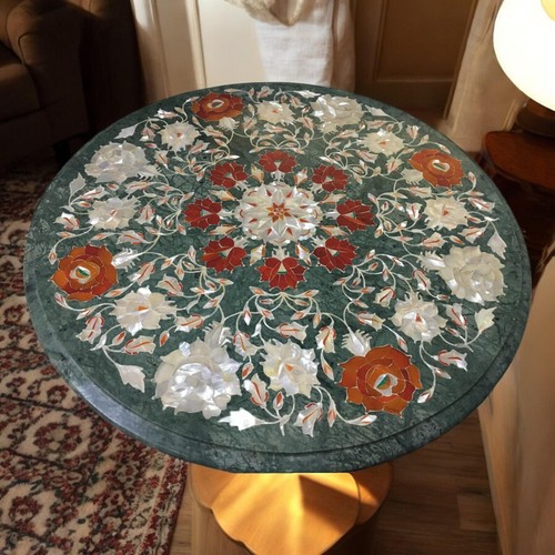 X24 green marble - 24"x24", round