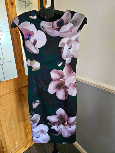Phase eight green pink floral - phase,
